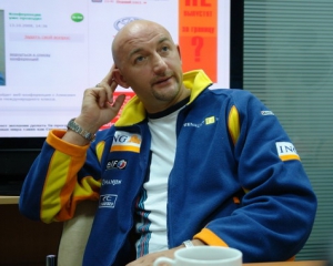 Автоэксперт советует Милевскому не включать гоночный режим на своем "Феррари"