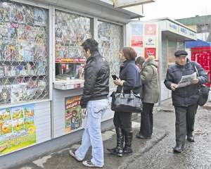 Київським кіоскам дозволять торгувати лише газетами й квітами
