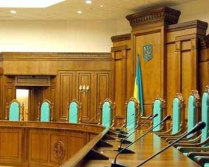 В Партии регионов прогнозируют, что КС завтра отменит одновременное баллотирование