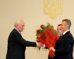 Азарову та Хорошковському дали 9,5 мільйона гривень на польоти