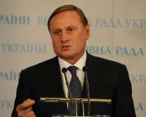 Ефремов надеется, что религия не позволит оппозиции блокировать трибуну