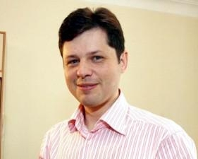 В объединенный список однопартийцы Яценюка пойдут как беспартийные