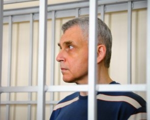 Тюремщики намекнули, что Иващенко симулирует: он может ходить самостоятельно