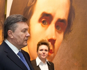 Янукович взялся за популяризацию Тараса Шевченко