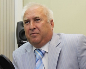 "Регіонал" не бачить нічого страшного у "кнопкодавстві": "Досвід показує, що так буває"