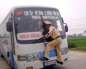 Вьетнамский гаишник почти милю ехал на автобусе, чтоб вручить водителю штарфной талон