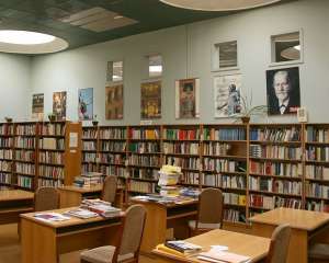 16 книг Виктора Януковича есть в библиотеке Вернадского
