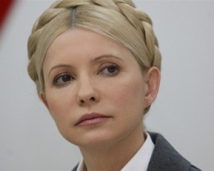 Тимошенко: Янукович поки не здасть Україну Кремлю, бо не хоче пускати конкурентів