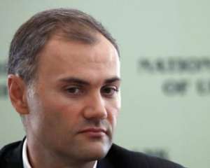 Министр финансов-миллионер набрал материальной помощи на 80 тысяч грн
