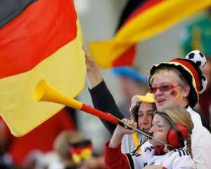 Україна масово втрачає євровболівальників: наразі німецьких
