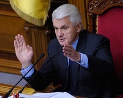 Литвин пообіцяв розібратися, чому Власенка не пускають до Тимошенко