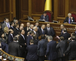 Рада избрала омбудсмена. "Бютовцы" встретили это сообщение криками "Позор!"