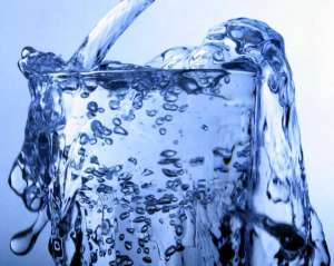 Чтобы вывести шлаки за день, каждый час выпивайте стакан воды