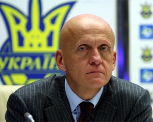 Колліна ще не продовжив контракт з ФФУ