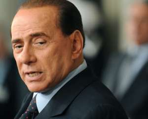 Берлускони заставили платить &quot;Коза ностре&quot;