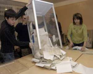 Найбільше на виборчій кампанії 2012 кандидати будуть займатися благодійництвом
