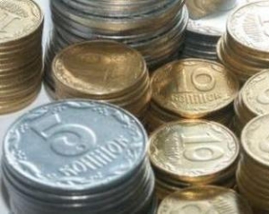 Курс доллара понизился на 1 копейку, евро подорожал на 4 копейки