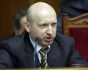 Турчинов считает, что избиением Тимошенко власть отомстила за объединение оппозиции