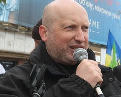 Карпачева передала всем посольствам мира доказательства избиения Тимошенко - Турчинов