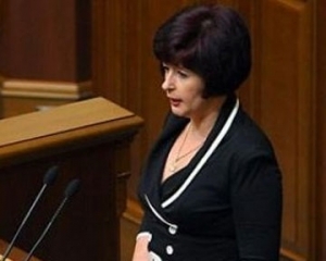 Більшість "під шумок" привела до присяги Лутковську