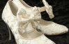 До весільної сукні ідеально пасуватимуть туфлі  кольору слонової кістки