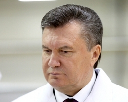 "Хвостом" покрутил и поехал, только и успел, что показаться" - медработница о приезде президента