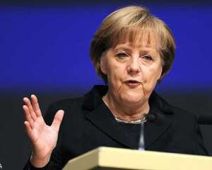 Меркель не пустить своїх міністрів на &quot;Євро-2012&quot;, доки не звільнять Тимошенко