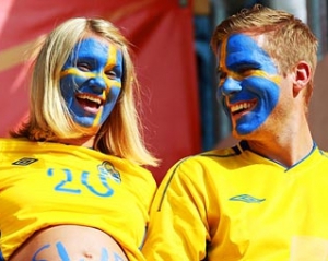&quot;Какая-то женщина-диссидент, которую держат в тюрьме&quot; - европейские болельщики не намерены бойкотировать Евро-2012