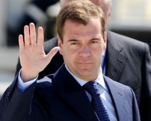 Медведев со всеми попрощался и пожелал удачи Путину