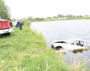 Вінницькі злодії викрали, розстріляли та втопили &quot;Таврію&quot;