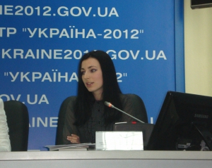У Харкові для голландських вболівальників запустили "помаранчевий потяг"