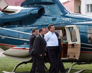 На вертолітні перельоти Януковича піде понад 18 мільйонів гривень