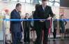 Янукович в Донецке открыл аэропорт и получил подарки к юбилею политика