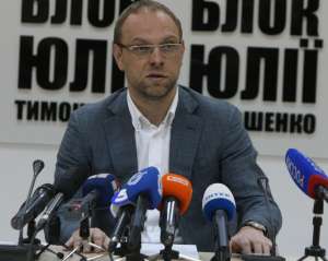 &quot;Доповідач у справі Тимошенко - екс-глава трибуналу. Це символічно&quot;, - Власенко