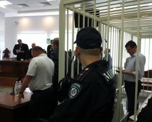 Луценко попросив суд не позбавляти правоохоронців права святкувати День міліції