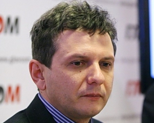Евро-2012 и выборы могут &quot;залить&quot; в Украину $2,7 миллиарда - Устенко