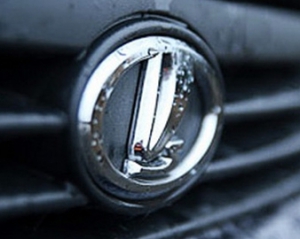 Продажі автомобілів Lada в Україні знизились майже наполовину