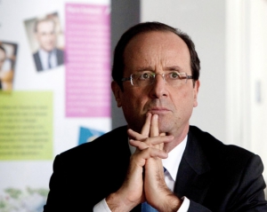 Новий президент Франції на третину скоротив зарплатню собі та міністрам