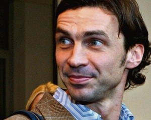 Без п'яти хвилин холостяк Владислав Ващук цілує щічки Ганні Завальській