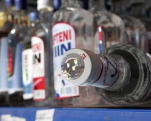 Минфин предложил повысить минимальные цены на алкоголь. Ради обещаний Януковича?