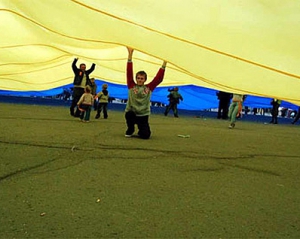 В Каневе развернули самый большой в мире украинский флаг