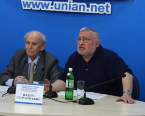 Група "Перше грудня" ухвалила резолюцію: "Ми зібралися, щоб нагадати основи моралі"
