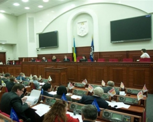 Киев одолжит 3,5 миллиарда гривен для погашения кредита и на Евро-2012