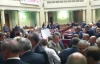 Оппозиция с иконой Богоматери продолжает блокировать парламент
