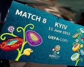 Переможці лотереї до Євро-2012 продають квитки своїм друзям по собівартості