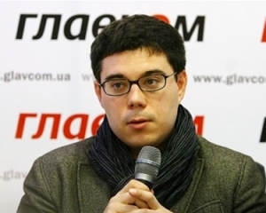 Оппозиции выгодно вытолкнуть Кличко на выборы в Киеве - Березовец