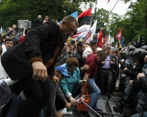 Оппозиция начала бессрочную акцию в защиту украинского языка