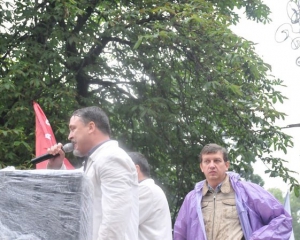 "Турчинов боролся, как лев. А Кличко пришел с охранниками " - драка под Верховной Радой