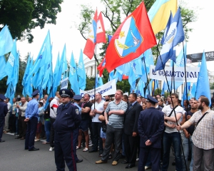 Участникам &quot;языкового&quot; ??митинга от &quot;Регионов&quot; обещали по 15 гривен в час