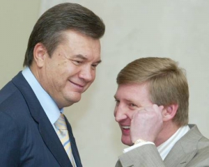 Янукович зібрав найзаможніших інвесторів у себе на круглому столі